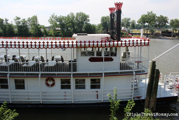 riverboat zanesville ohio